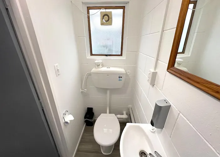Parkview Homes "opposite Of Famous Kuirau Park" * Rotorua