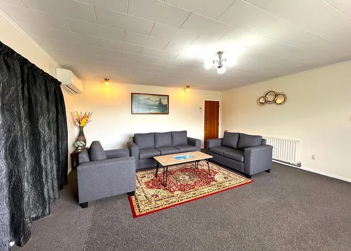 Holiday home Parkview Homes "opposite Of Famous Kuirau Park"