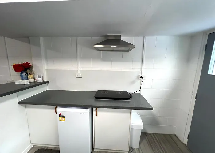 Parkview Homes "opposite Of Famous Kuirau Park" Rotorua