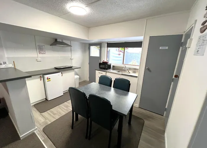 Parkview Homes "opposite Of Famous Kuirau Park" *